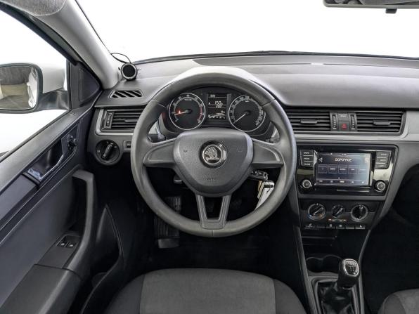 Skoda Rapid I Рестайлинг с пробегом 2018 года, цена 900 000 рублей, 178924 км, лифтбек, Автокод Объявления