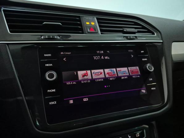Volkswagen Tiguan II с пробегом 2018 года, цена 3 300 000 рублей, 77405 км, внедорожник, Автокод Объявления