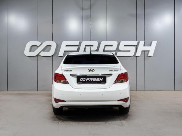 Hyundai Solaris I Рестайлинг с пробегом 2015 года, цена 999 000 рублей, 165375 км, седан, Автокод Объявления