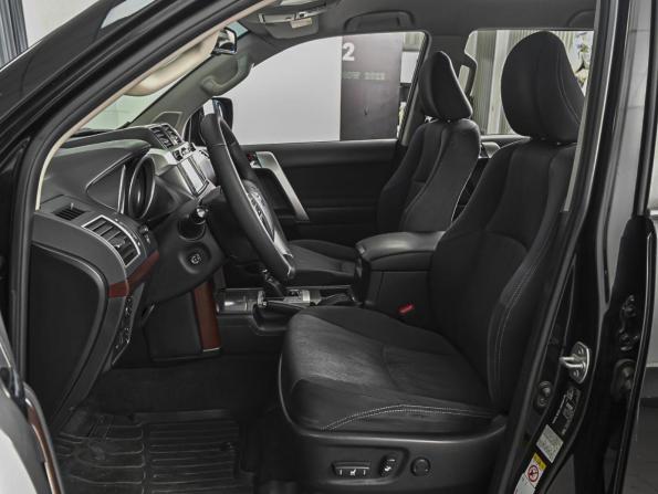 Toyota Land Cruiser Prado 150 Series Рестайлинг 1 с пробегом 2014 года, цена 2 620 000 рублей, 442111 км, внедорожник, Автокод Объявления