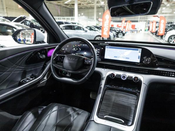 Exeed RX с пробегом 2023 года, цена 2 999 700 рублей, 45155 км, внедорожник, Автокод Объявления