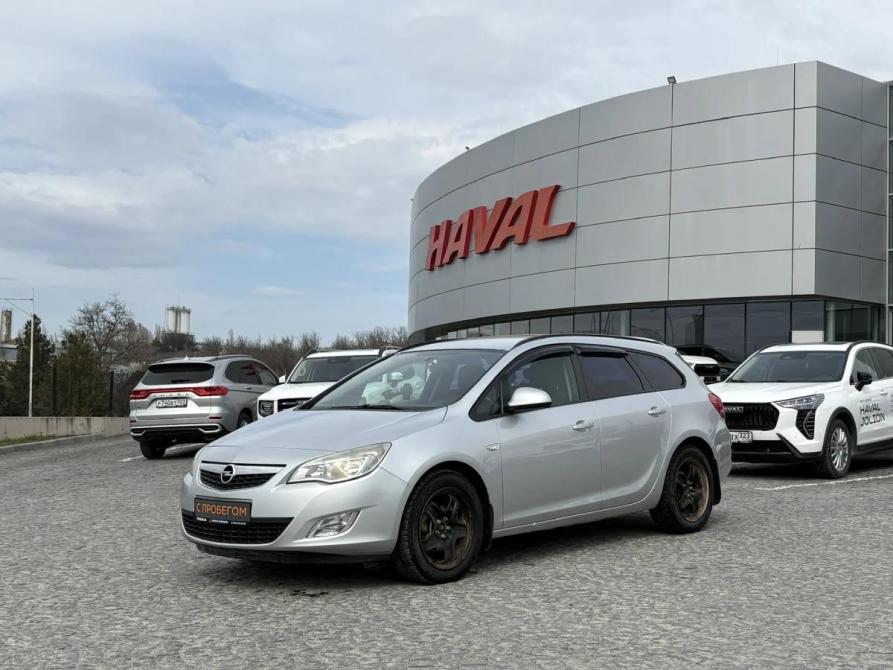 Opel Astra J Рестайлинг Крым  - изображение 1