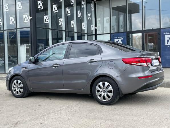 Kia Rio III Рестайлинг с пробегом 2015 года, цена 890 000 рублей, 177600 км, седан, Автокод Объявления