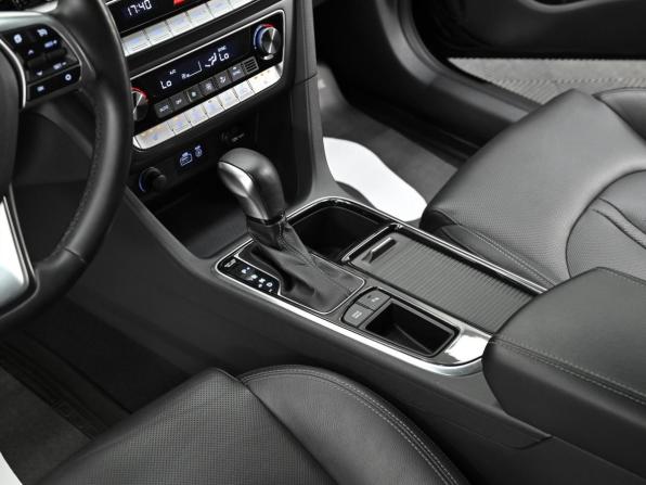 Hyundai Sonata VII (LF) Рестайлинг с пробегом 2019 года, цена 1 449 000 рублей, 180000 км, седан, Автокод Объявления