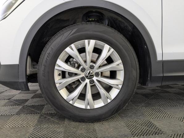 Volkswagen Tiguan II Рестайлинг с пробегом 2021 года, цена 2 590 000 рублей, 73888 км, внедорожник, Автокод Объявления