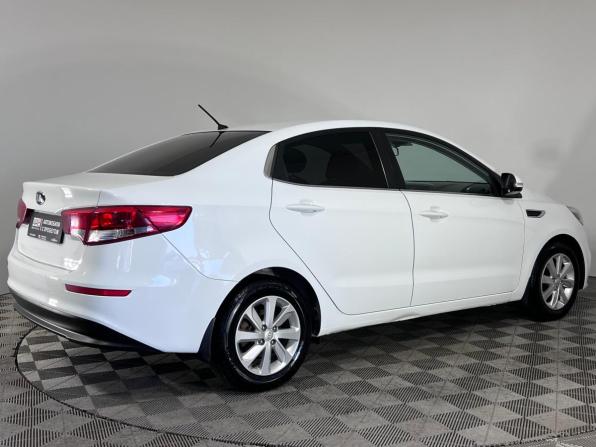 Kia Rio III Рестайлинг с пробегом 2015 года, цена 965 000 рублей, 166200 км, седан, Автокод Объявления