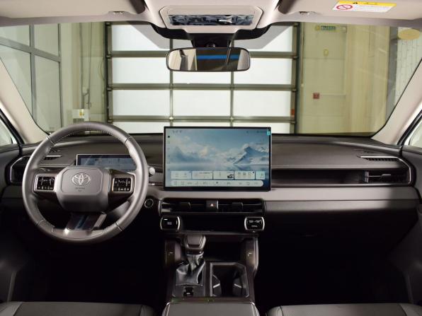Toyota RAV4 VI (XA60) с пробегом 2026 года, цена 4 299 995 рублей, 11 км, внедорожник, Автокод Объявления