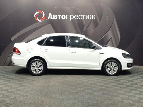 Volkswagen Polo V Рестайлинг с пробегом 2017 года, цена 899 000 рублей, 177697 км, седан, Автокод Объявления