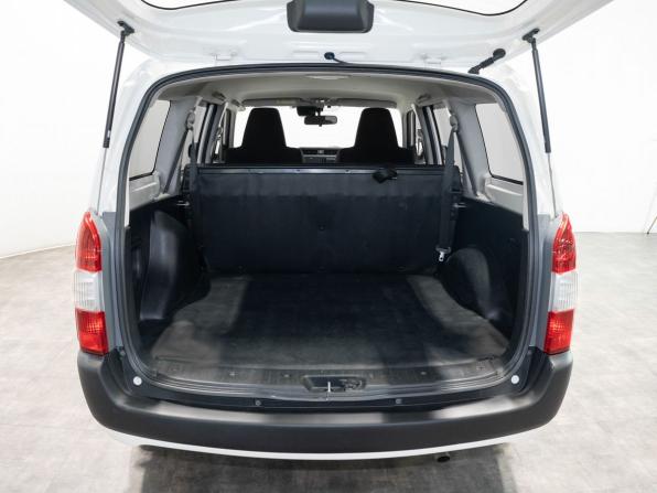 Toyota Probox I Рестайлинг с пробегом 2018 года, цена 995 000 рублей, 226112 км, универсал, Автокод Объявления