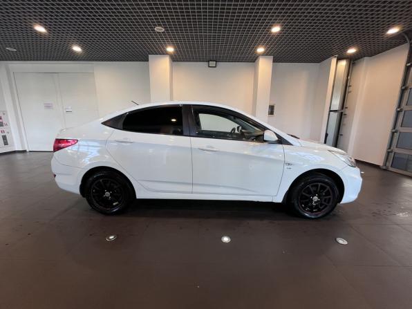 Hyundai Solaris I с пробегом 2013 года, цена 670 000 рублей, 156239 км, седан, Автокод Объявления