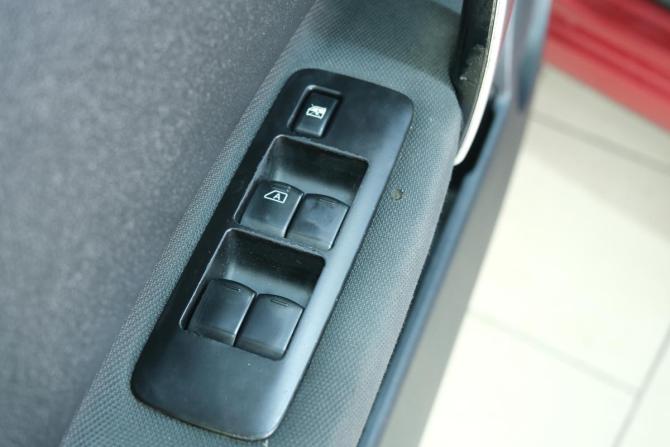 Nissan Qashqai I Рестайлинг с пробегом 2011 года, цена 999 000 рублей, 190400 км, внедорожник, Автокод Объявления