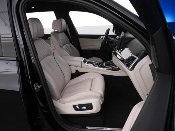 BMW X7 I (G07) Рестайлинг с пробегом 2024 года, цена 14 366 052 рубля, 22603 км, внедорожник, Автокод Объявления