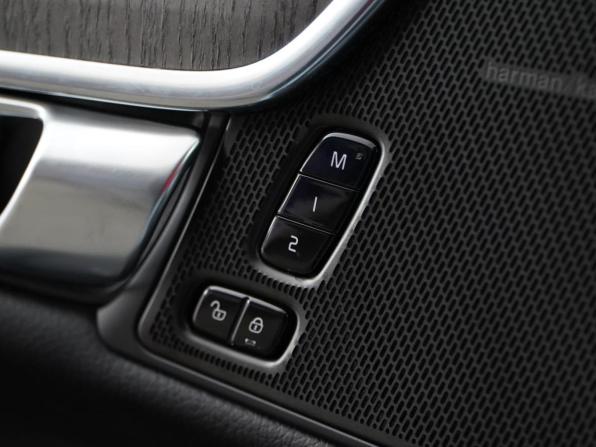 Volvo V90 Cross Country I Рестайлинг с пробегом 2022 года, цена 5 499 777 рублей, 26642 км, универсал, Автокод Объявления
