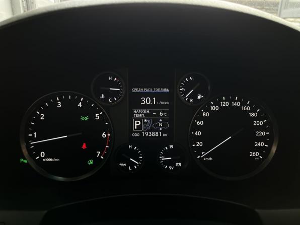 Lexus LX III Рестайлинг с пробегом 2014 года, цена 5 565 000 рублей, 194000 км, внедорожник, Автокод Объявления