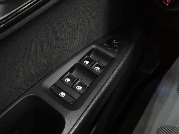 SEAT Leon III с пробегом 2013 года, цена 870 000 рублей, 197668 км, хэтчбек, Автокод Объявления