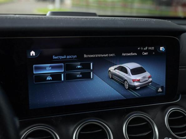 Mercedes-Benz E-Класс V (W213 S213 C238) Рестайлинг с пробегом 2021 года, цена 4 449 000 рублей, 87878 км, седан, Автокод Объявления