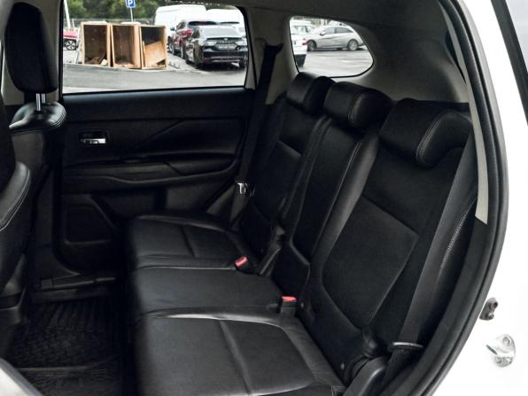 Mitsubishi Outlander III с пробегом 2012 года, цена 1 515 000 рублей, 161971 км, внедорожник, Автокод Объявления