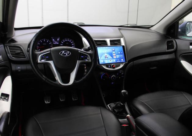 Hyundai Solaris I с пробегом 2013 года, цена 749 000 рублей, 226000 км, седан, Автокод Объявления