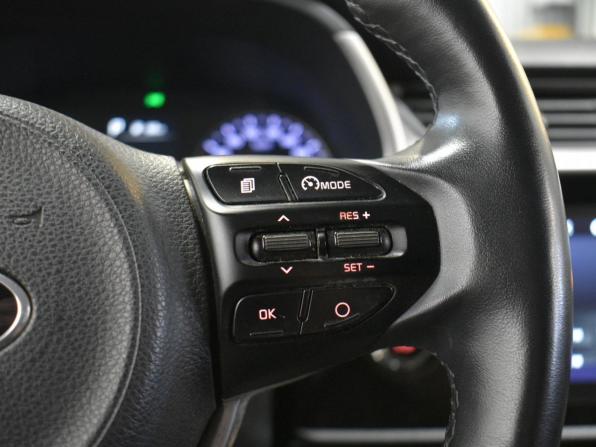 Kia Rio IV Рестайлинг с пробегом 2021 года, цена 1 799 000 рублей, 88480 км, хэтчбек, Автокод Объявления