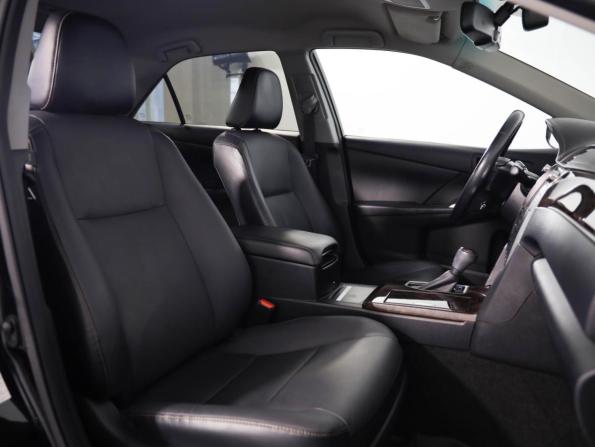 Toyota Camry VII (XV50) Рестайлинг 2 с пробегом 2017 года, цена 2 299 000 рублей, 158784 км, седан, Автокод Объявления