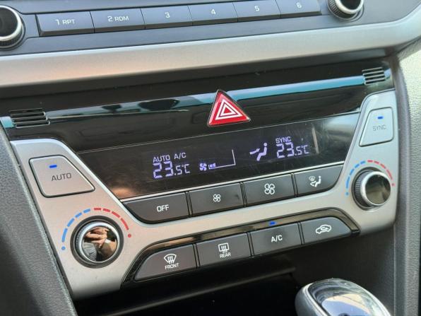 Hyundai Elantra VI (AD) с пробегом 2017 года, цена 1 337 000 рублей, 133001 км, седан, Автокод Объявления