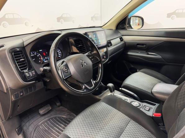 Mitsubishi Outlander III Рестайлинг 2 с пробегом 2015 года, цена 1 650 000 рублей, 88700 км, внедорожник, Автокод Объявления