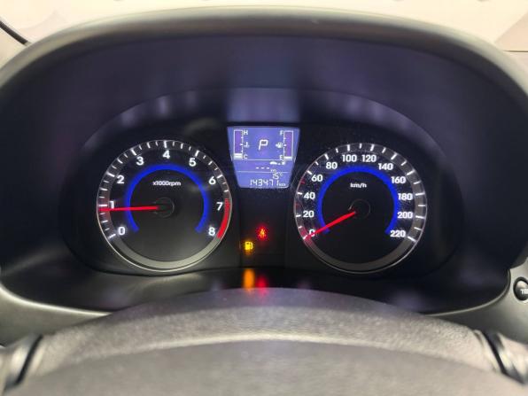 Hyundai Solaris I Рестайлинг с пробегом 2015 года, цена 1 047 000 рублей, 143471 км, седан, Автокод Объявления