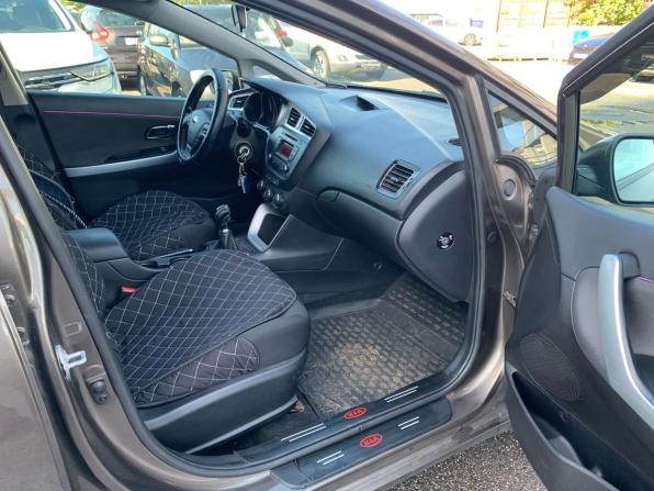 Kia Ceed II с пробегом 2014 года, цена 899 000 рублей, 88215 км, хэтчбек, Автокод Объявления