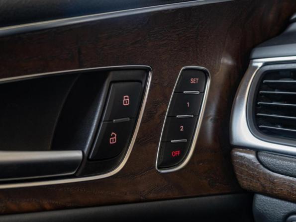 Audi A7 I (4G) с пробегом 2014 года, цена 2 355 000 рублей, 190483 км, лифтбек, Автокод Объявления