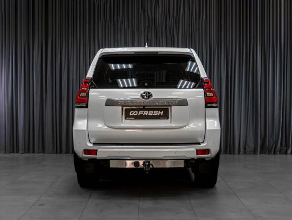 Toyota Land Cruiser Prado 150 Series Рестайлинг 2 с пробегом 2020 года, цена 4 499 000 рублей, 193276 км, внедорожник, Автокод Объявления