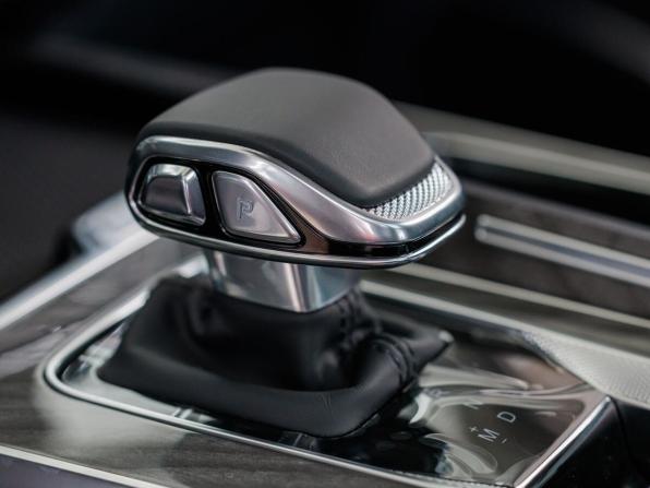 Hongqi HS5 I Рестайлинг с пробегом 2024 года, цена 4 600 000 рублей, 3396 км, внедорожник, Автокод Объявления