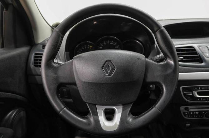Renault Fluence I с пробегом 2012 года, цена 629 000 рублей, 223000 км, седан, Автокод Объявления