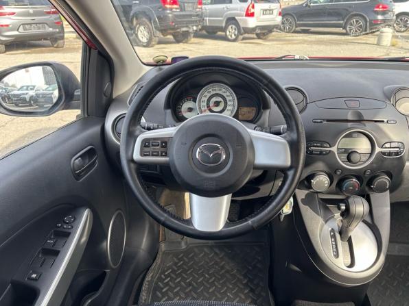 Mazda 2 II (DE) с пробегом 2008 года, цена 725 000 рублей, 124000 км, хэтчбек, Автокод Объявления