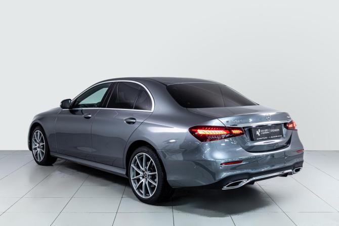 Mercedes-Benz E-Класс V (W213 S213 C238) Рестайлинг с пробегом 2022 года, цена 4 650 000 рублей, 65931 км, седан, Автокод Объявления