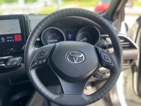 Toyota C-HR I с пробегом 2019 года, цена 1 789 000 рублей, 90333 км, внедорожник, Автокод Объявления