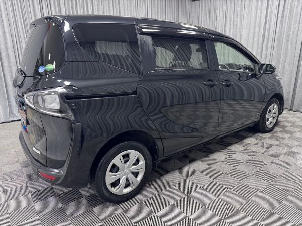 Toyota Sienta II Рестайлинг с пробегом 2020 года, цена 1 450 000 рублей, 148197 км, компактвэн, Автокод Объявления