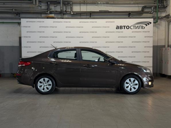 Kia Rio III Рестайлинг с пробегом 2015 года, цена 849 000 рублей, 140000 км, седан, Автокод Объявления