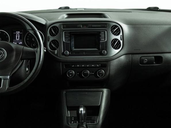 Volkswagen Tiguan I Рестайлинг с пробегом 2015 года, цена 1 744 700 рублей, 93360 км, внедорожник, Автокод Объявления
