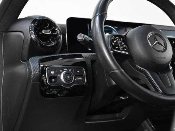 Mercedes-Benz A-Класс IV (W177) с пробегом 2019 года, цена 2 149 000 рублей, 61000 км, хэтчбек, Автокод Объявления