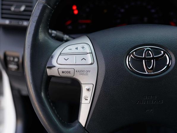 Toyota Camry VI (XV40) Рестайлинг с пробегом 2010 года, цена 1 240 000 рублей, 209437 км, седан, Автокод Объявления