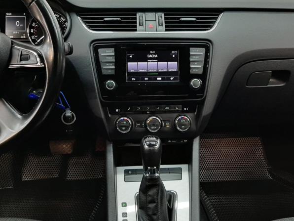 Skoda Octavia III (A7) с пробегом 2013 года, цена 1 090 000 рублей, 201309 км, лифтбек, Автокод Объявления