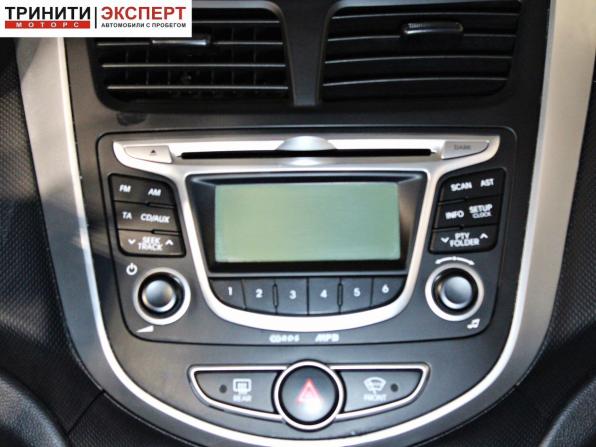Hyundai Solaris I с пробегом 2012 года, цена 877 000 рублей, 157071 км, седан, Автокод Объявления
