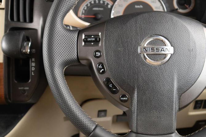 Nissan Serena III (C25) с пробегом 2006 года, цена 949 000 рублей, 297319 км, минивэн, Автокод Объявления