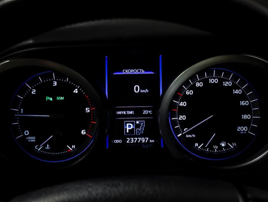 Toyota Land Cruiser Prado 150 Series Рестайлинг 1 Москва  - изображение 17