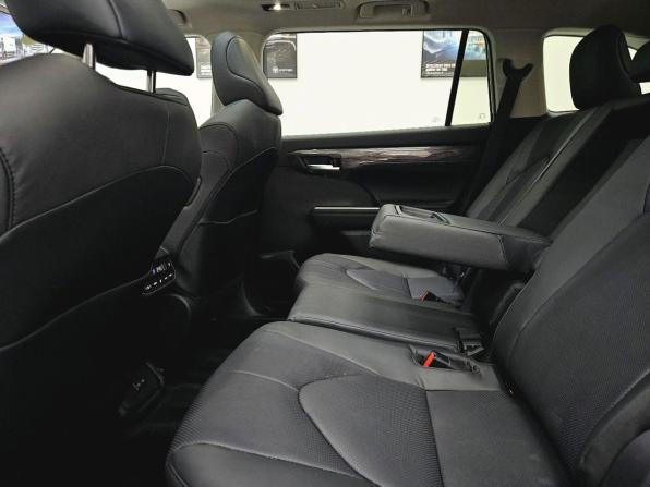 Toyota Highlander IV (XU70) с пробегом 2025 года, цена 5 350 000 рублей, 78 км, внедорожник, Автокод Объявления