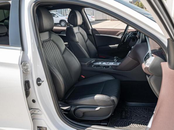 Genesis G70 I с пробегом 2018 года, цена 2 565 000 рублей, 89743 км, седан, Автокод Объявления