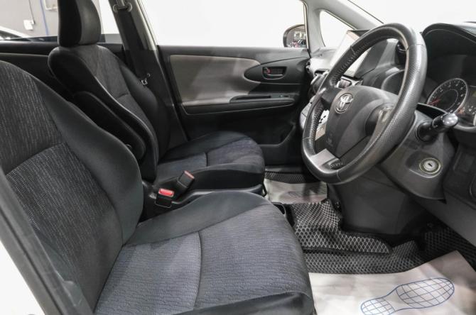 Toyota Wish II с пробегом 2011 года, цена 1 319 000 рублей, 183000 км, минивэн, Автокод Объявления