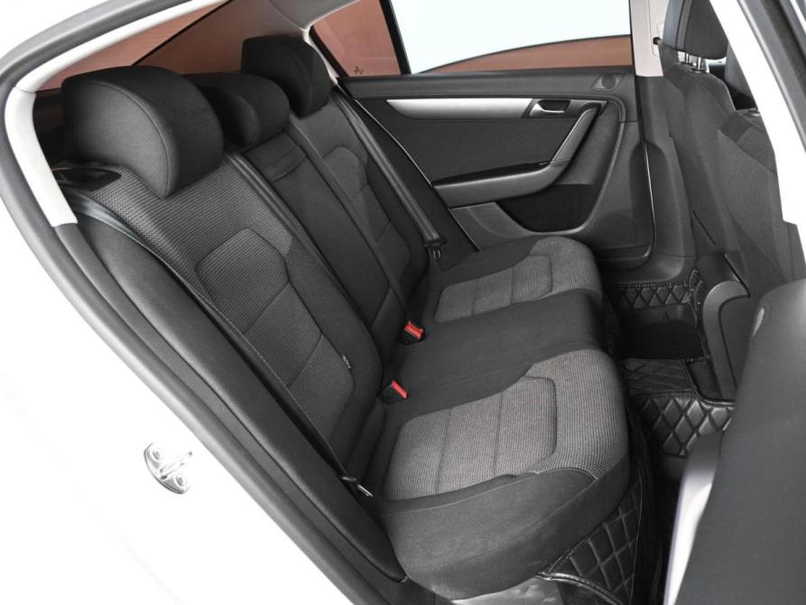 Volkswagen Passat B7 Ростов-на-Дону  - изображение 7