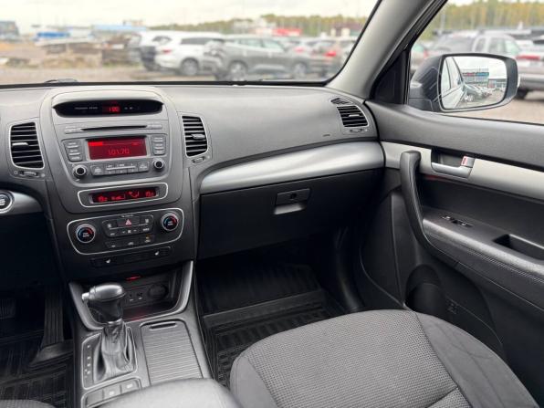 Kia Sorento II Рестайлинг с пробегом 2014 года, цена 1 315 000 рублей, 240720 км, внедорожник, Автокод Объявления