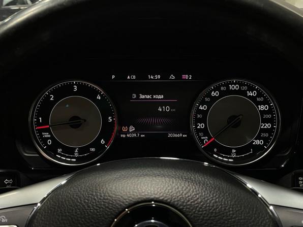 Volkswagen Touareg III с пробегом 2020 года, цена 4 290 000 рублей, 203000 км, внедорожник, Автокод Объявления